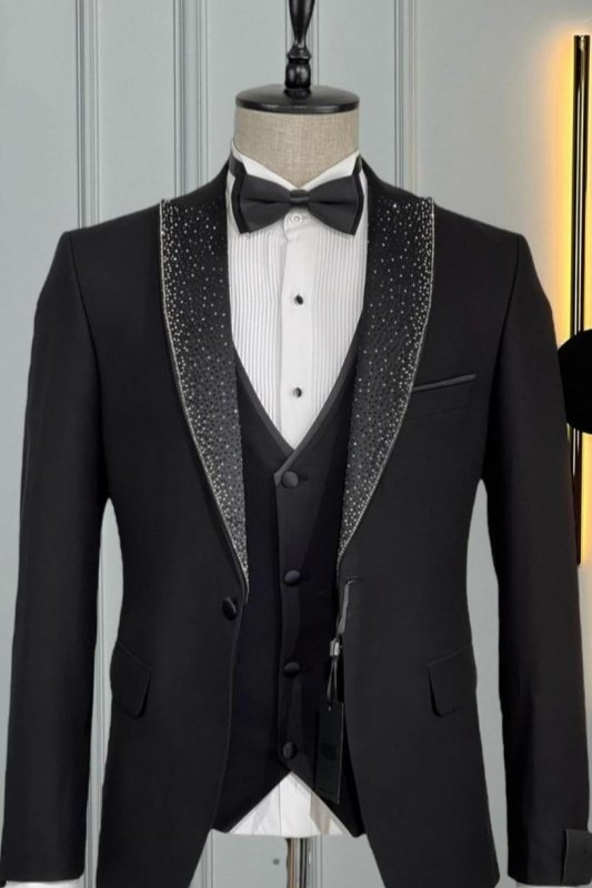 Hardy Black Peaked Lapel Three Pieces Wedding Men Suits